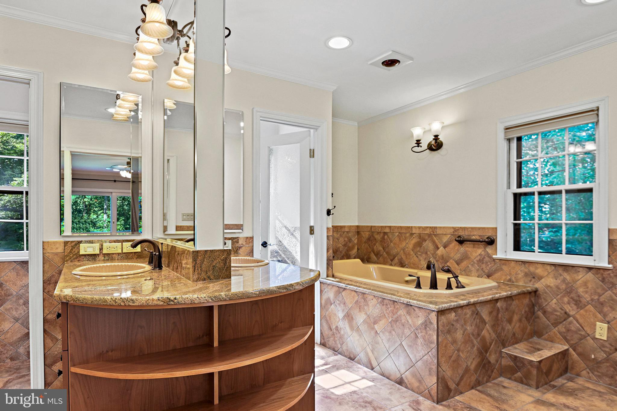 RIVER OAKS - Residential Lease