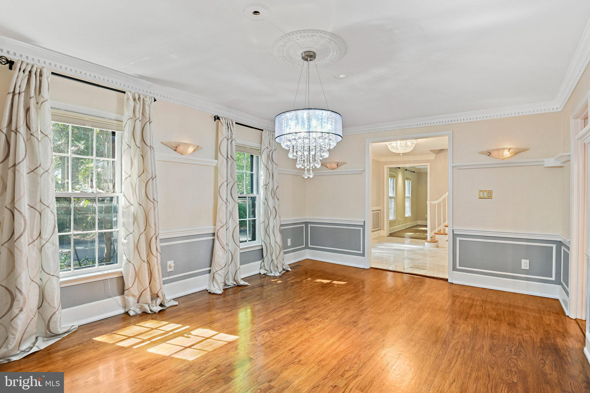 RIVER OAKS - Residential Lease