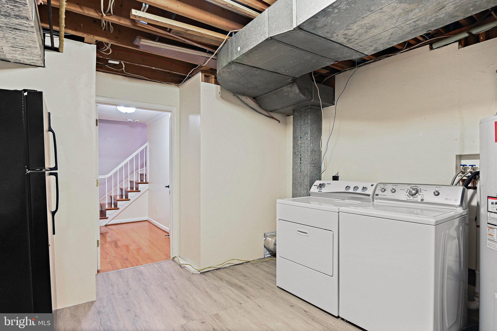 RIVER OAKS - Residential Lease