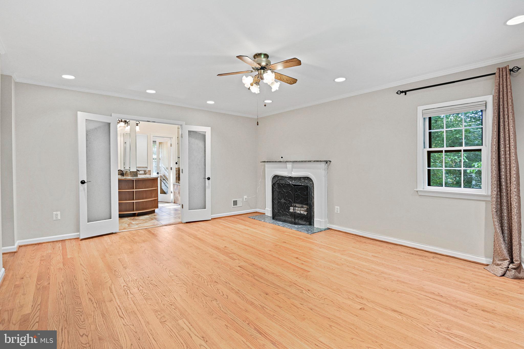 RIVER OAKS - Residential Lease