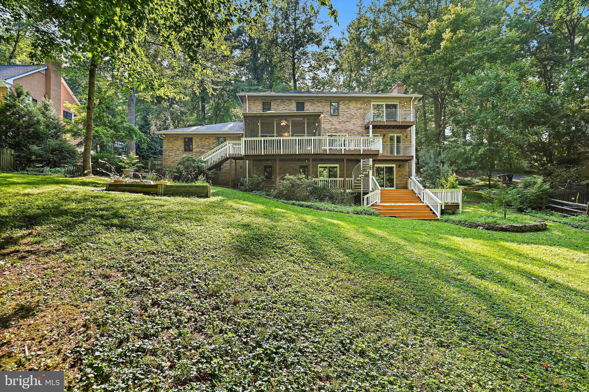 RIVER OAKS - Residential Lease