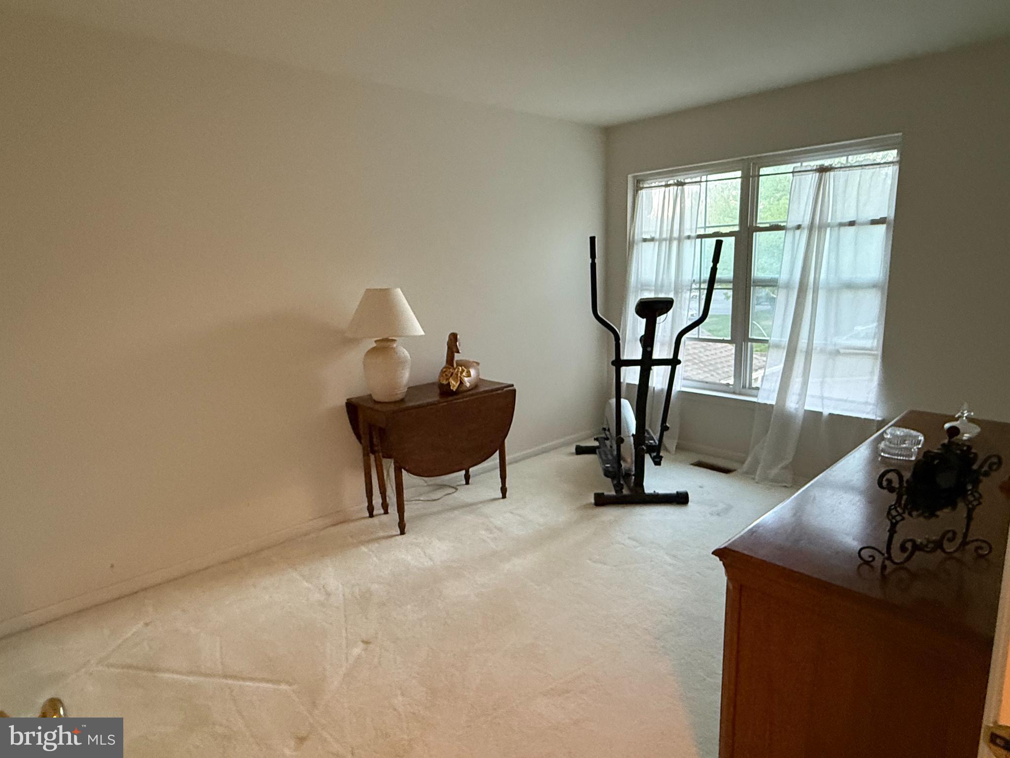 CHARLESTOWN HUNT - Residential