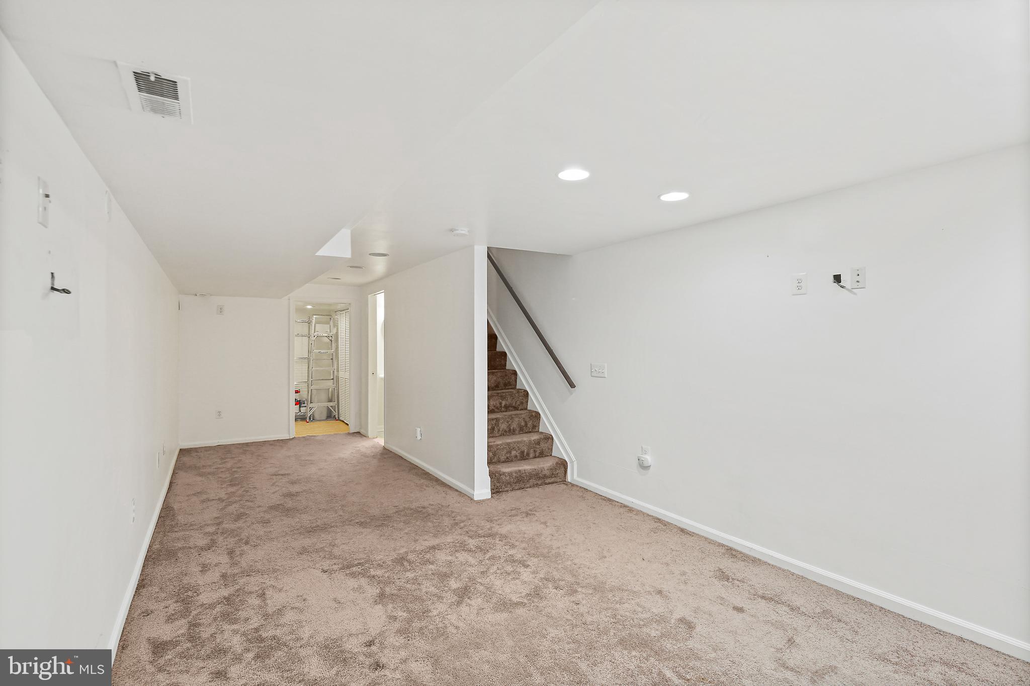 FEDERAL HILL HISTORIC DISTRICT - Residential Lease