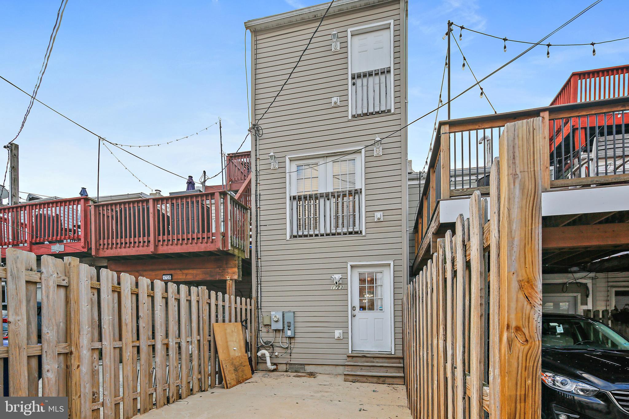 FEDERAL HILL HISTORIC DISTRICT - Residential Lease