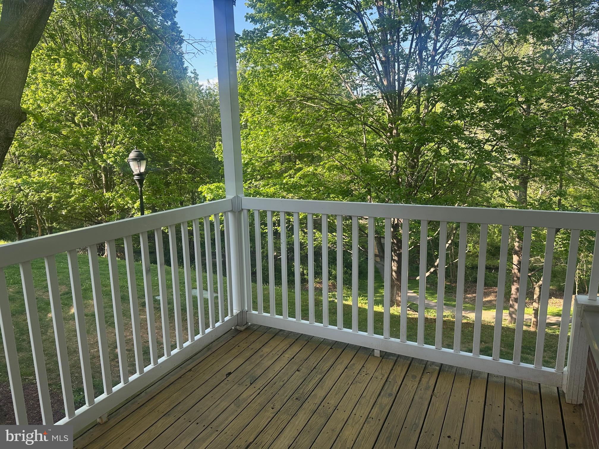 VISTAS AT WASHINGTONIAN WOODS - Residential