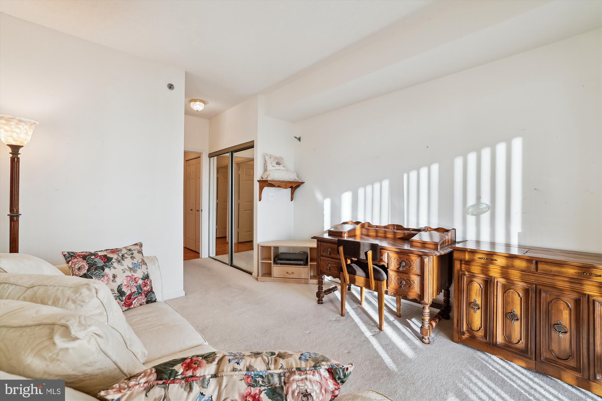 LEISURE WORLD - Residential