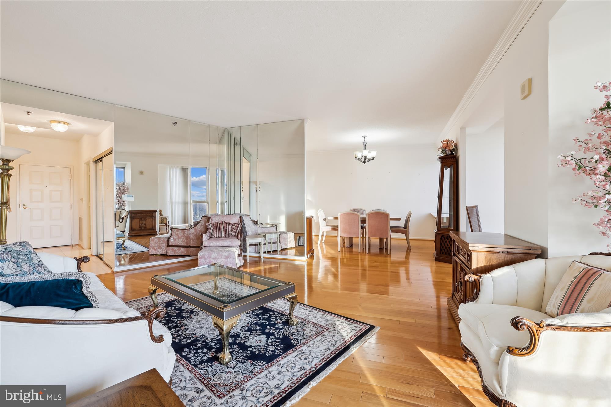 LEISURE WORLD - Residential