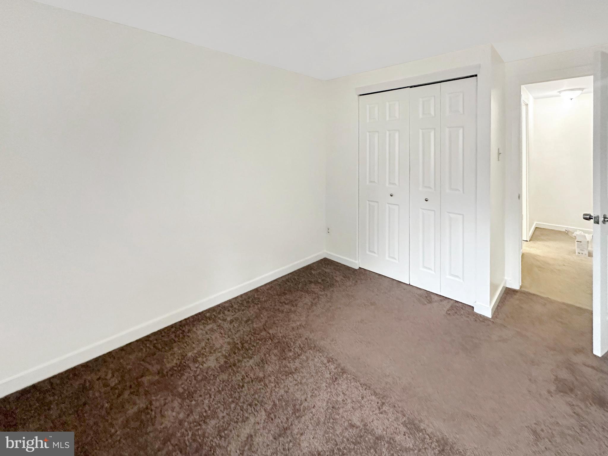 WOODSIDE SQUARE - Residential