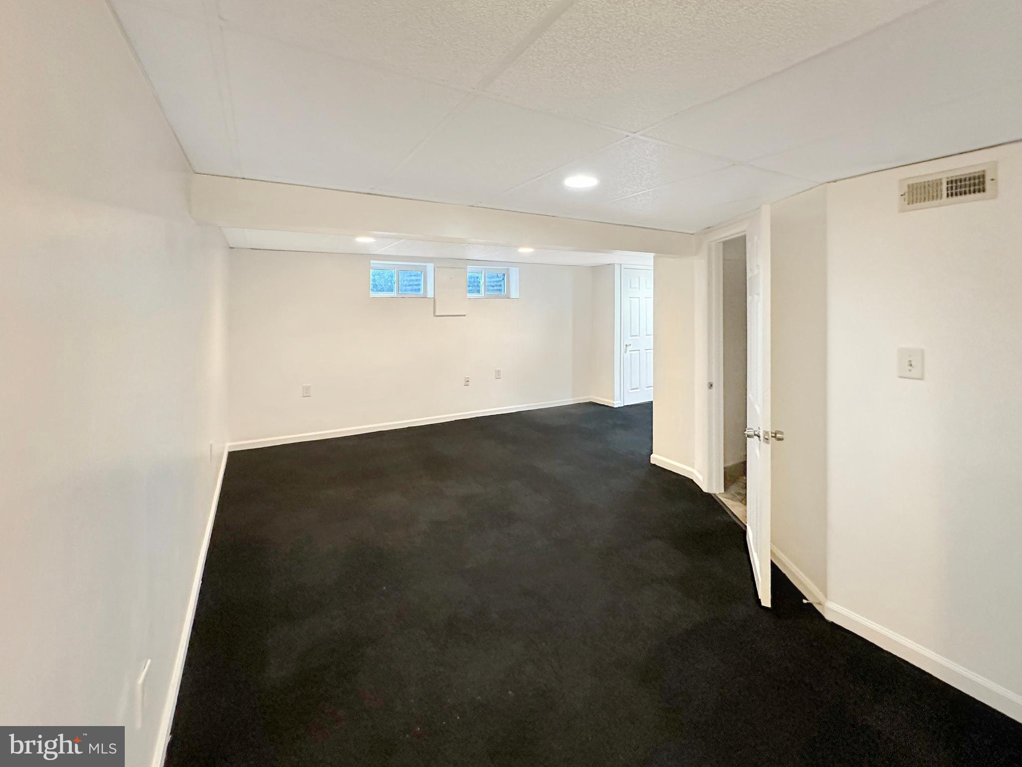 WOODSIDE SQUARE - Residential