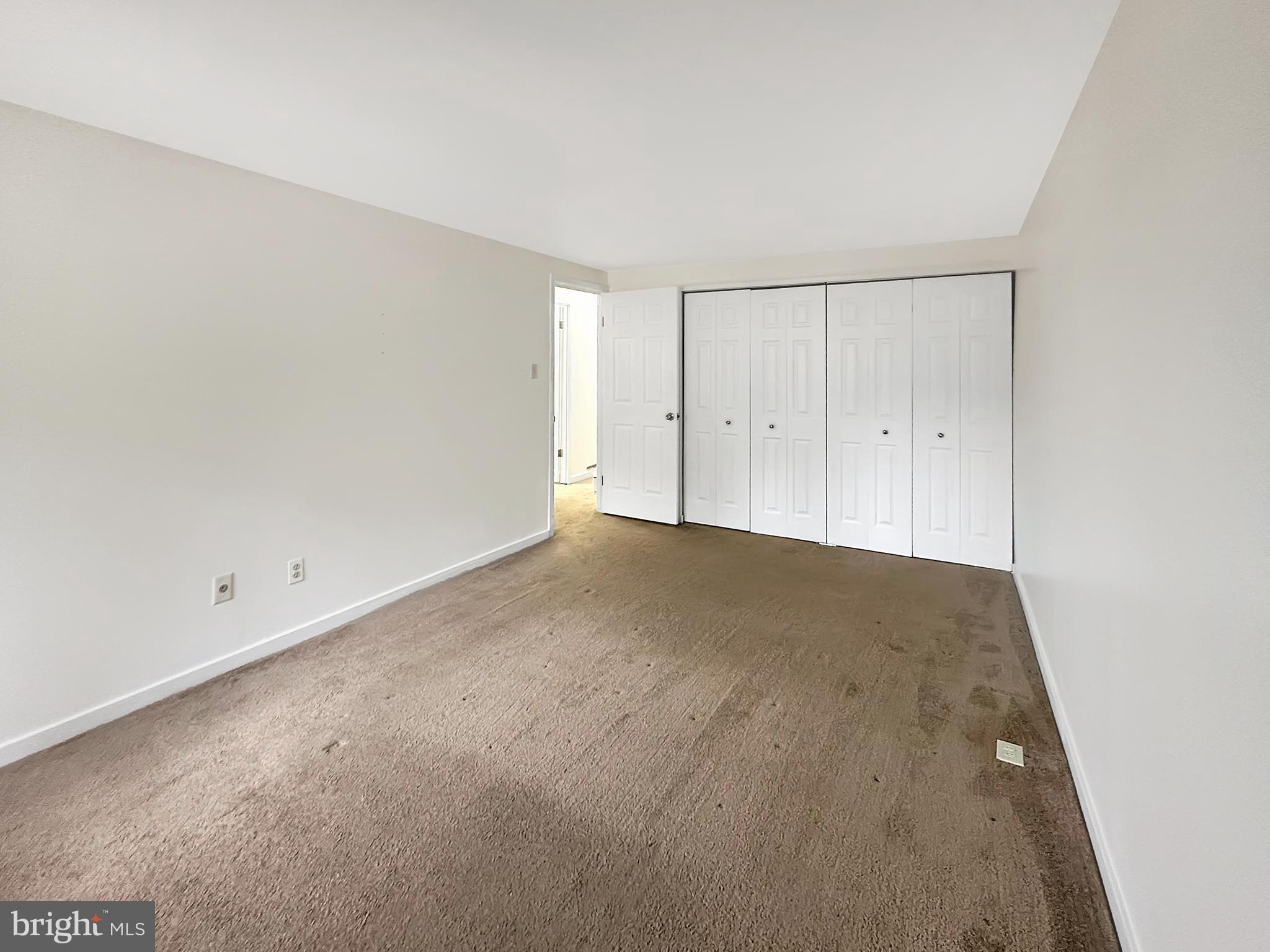 WOODSIDE SQUARE - Residential