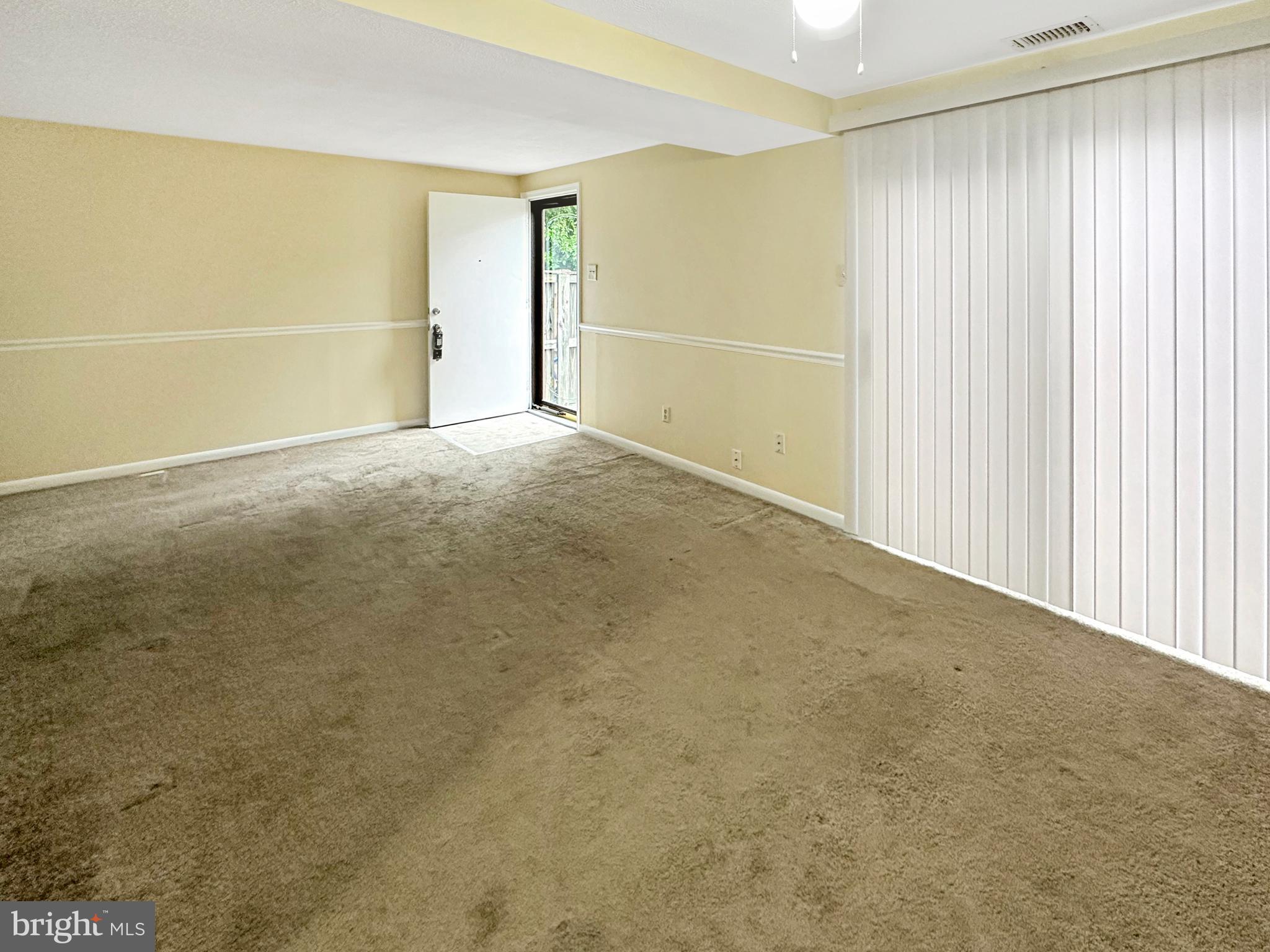 WOODSIDE SQUARE - Residential