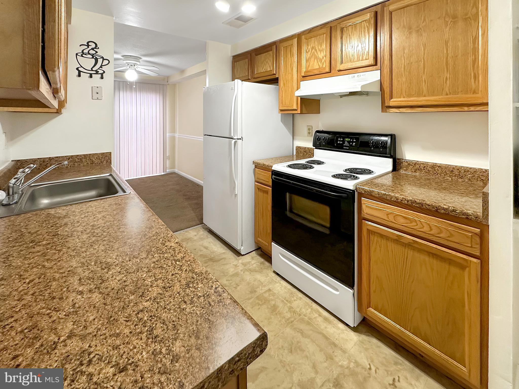 WOODSIDE SQUARE - Residential