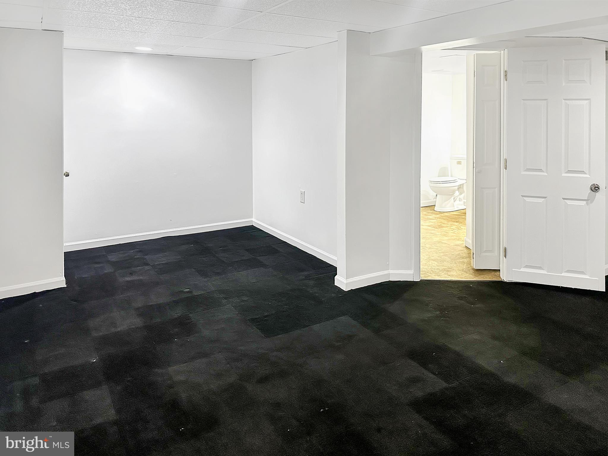 WOODSIDE SQUARE - Residential