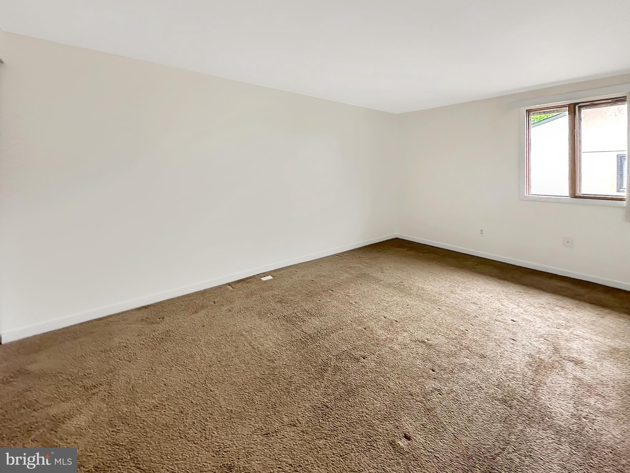 WOODSIDE SQUARE - Residential