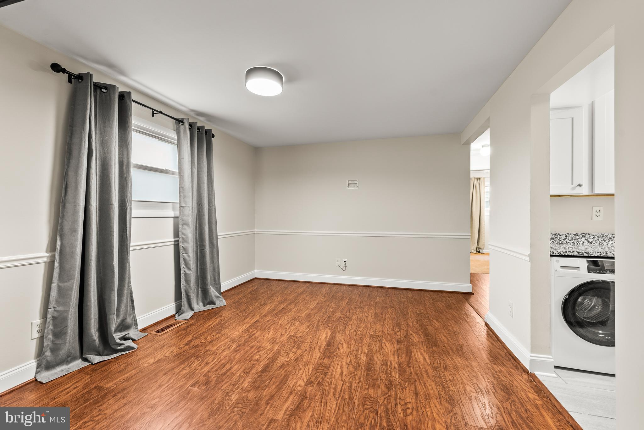 WARREN LODGE - Residential