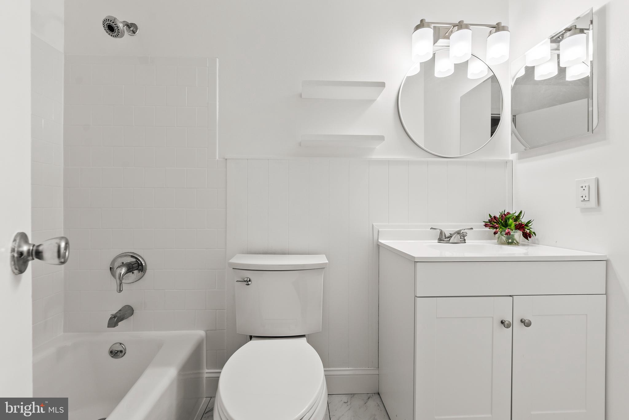 WARREN LODGE - Residential