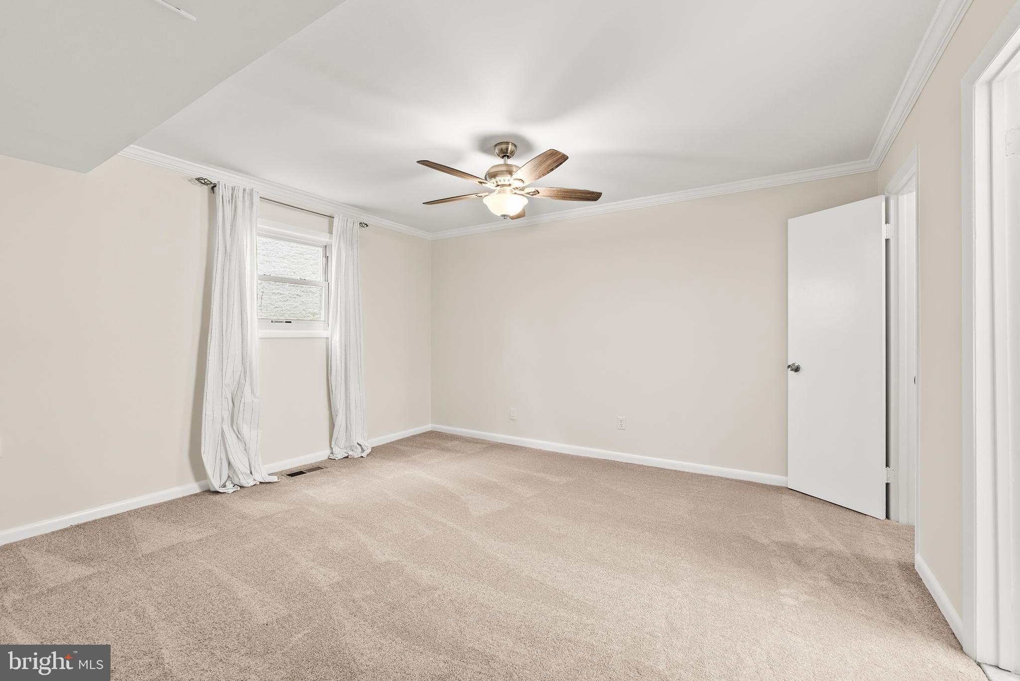 WARREN LODGE - Residential