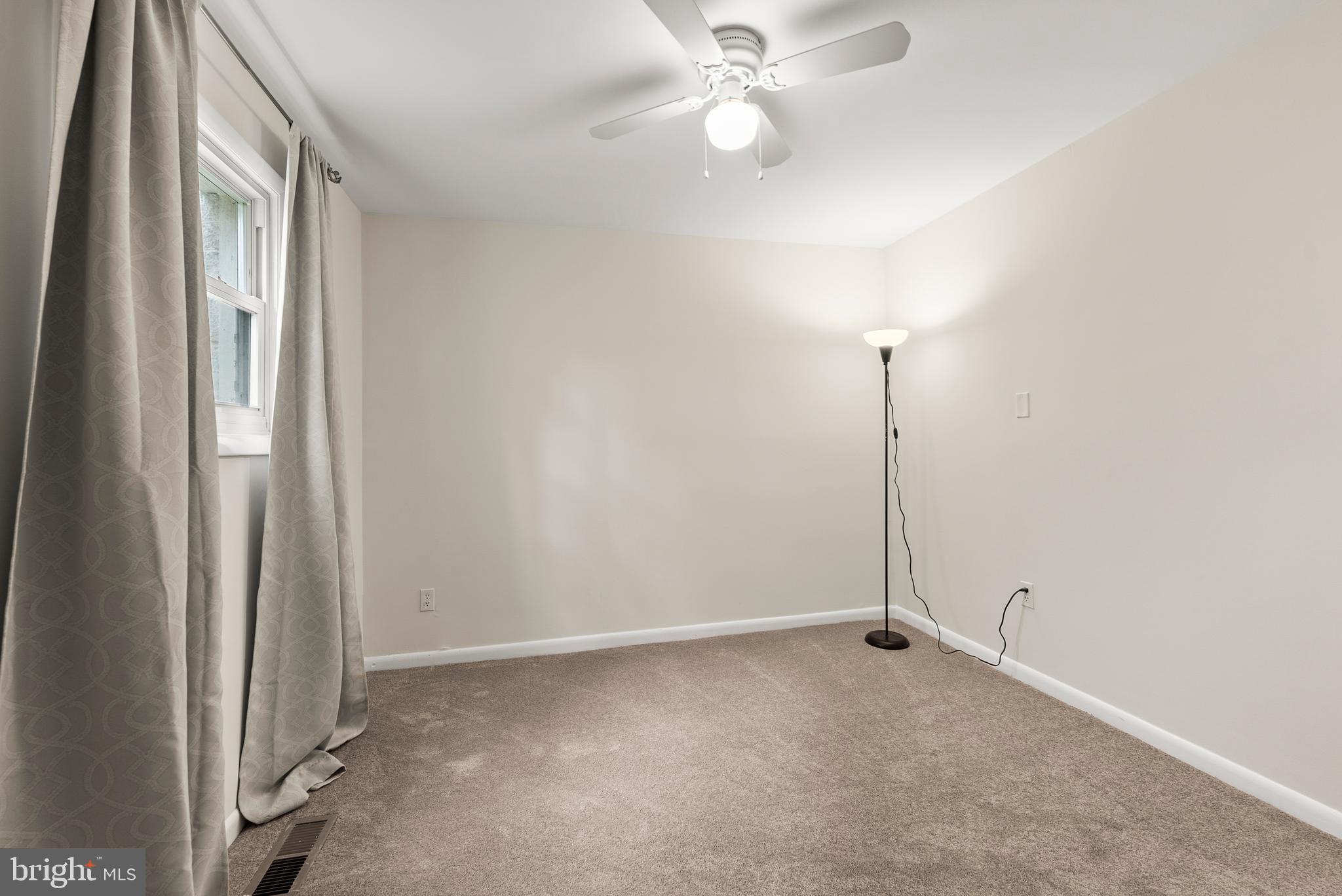 WARREN LODGE - Residential