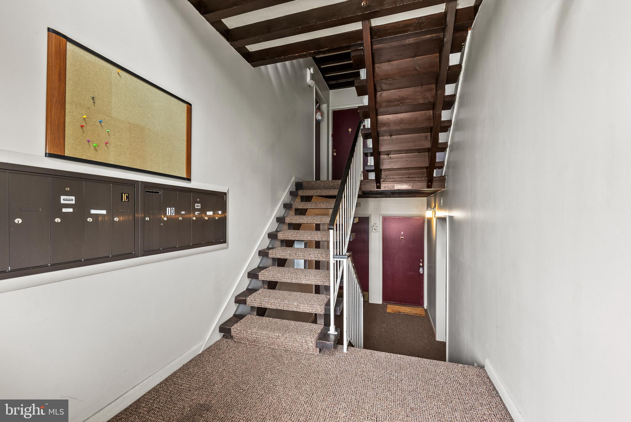 WARREN LODGE - Residential