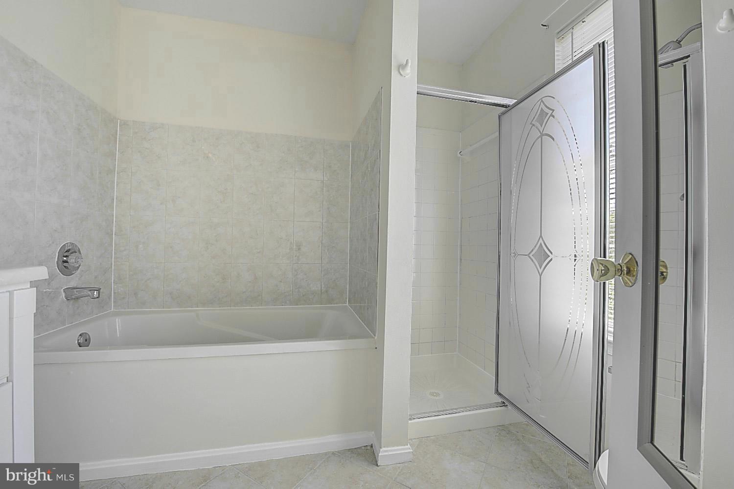 WOODSTONE - Residential Lease