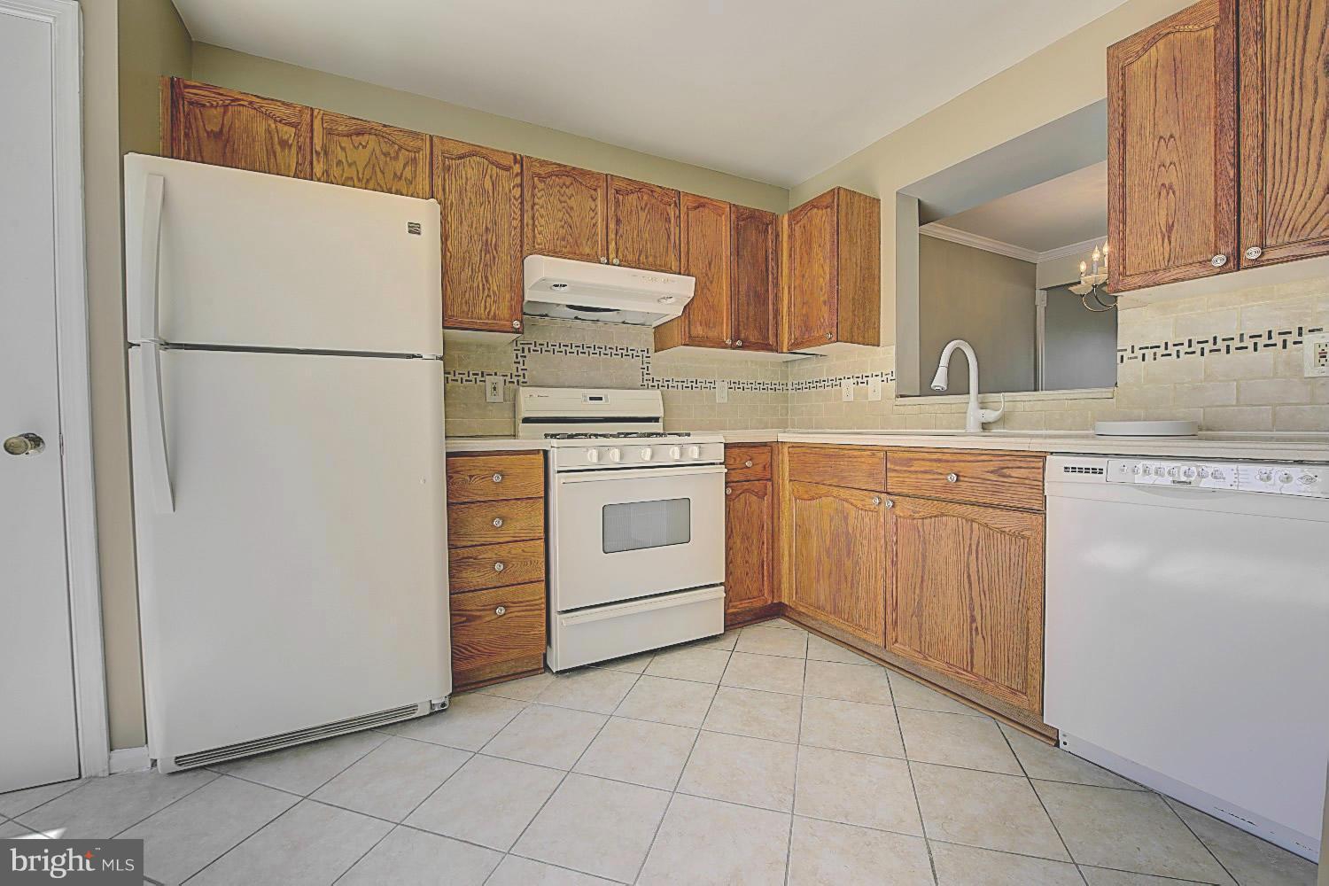 WOODSTONE - Residential Lease