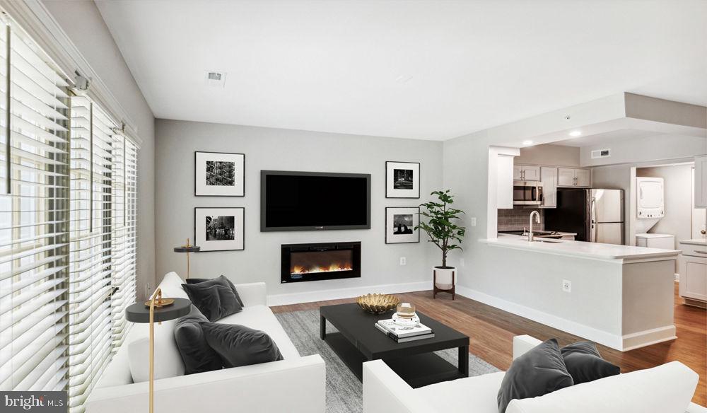 CATHEDRAL HEIGHTS - Residential Lease