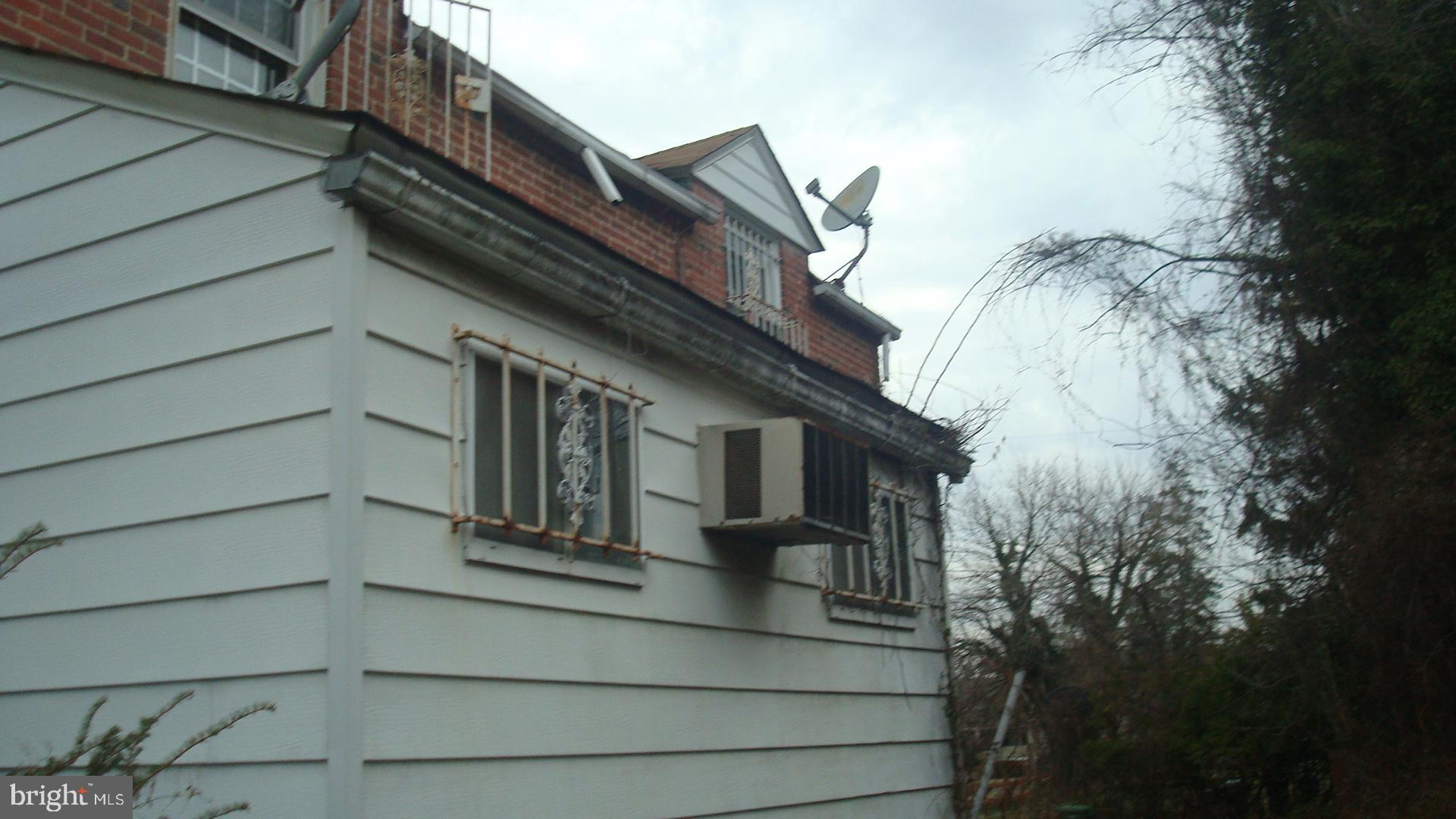 WEST ARLINGTON - Residential