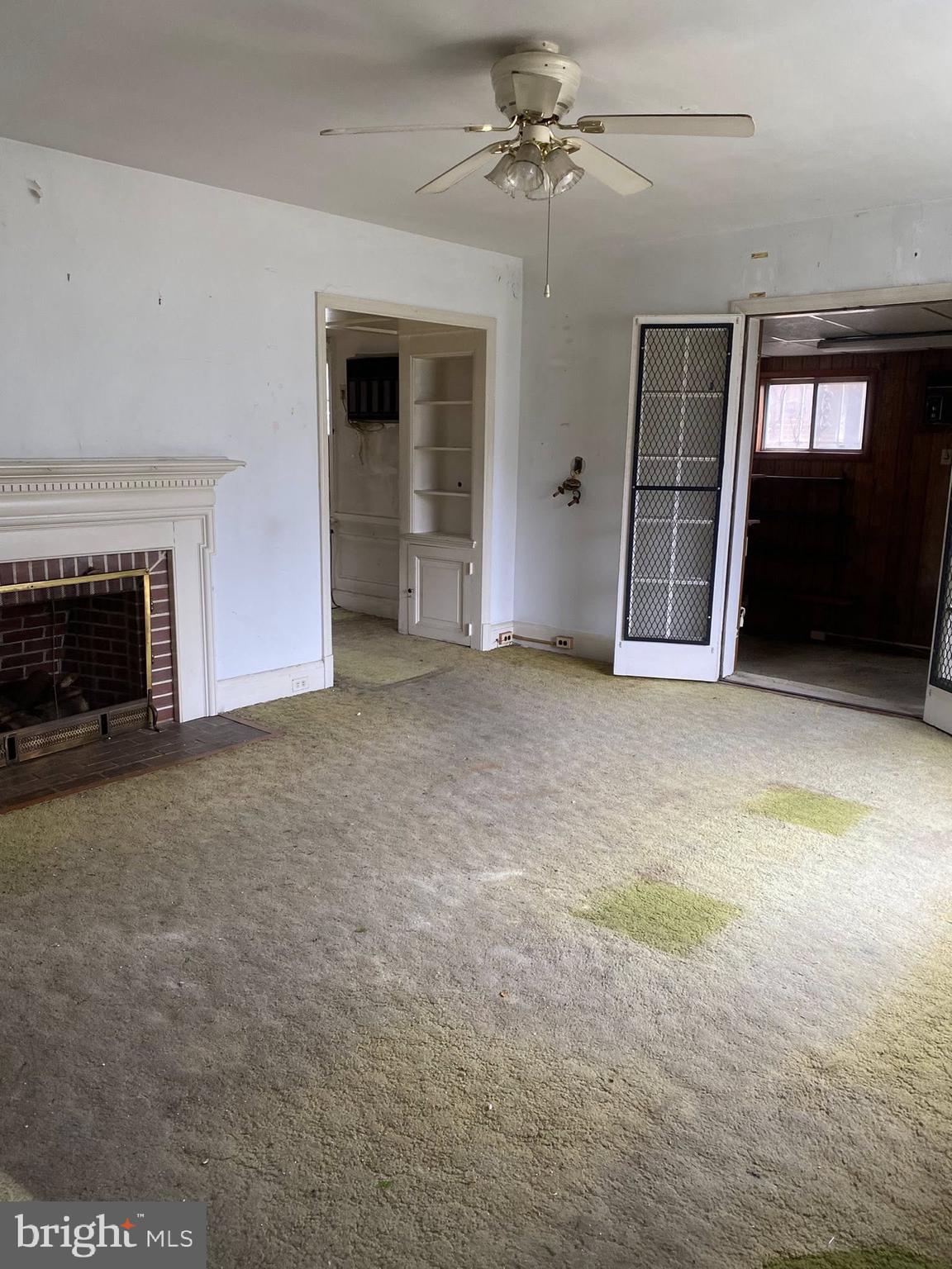 WEST ARLINGTON - Residential