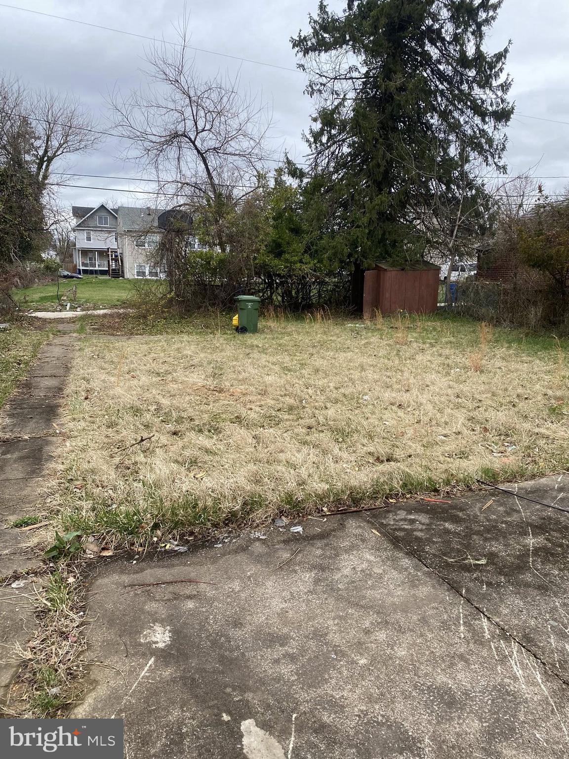 WEST ARLINGTON - Residential