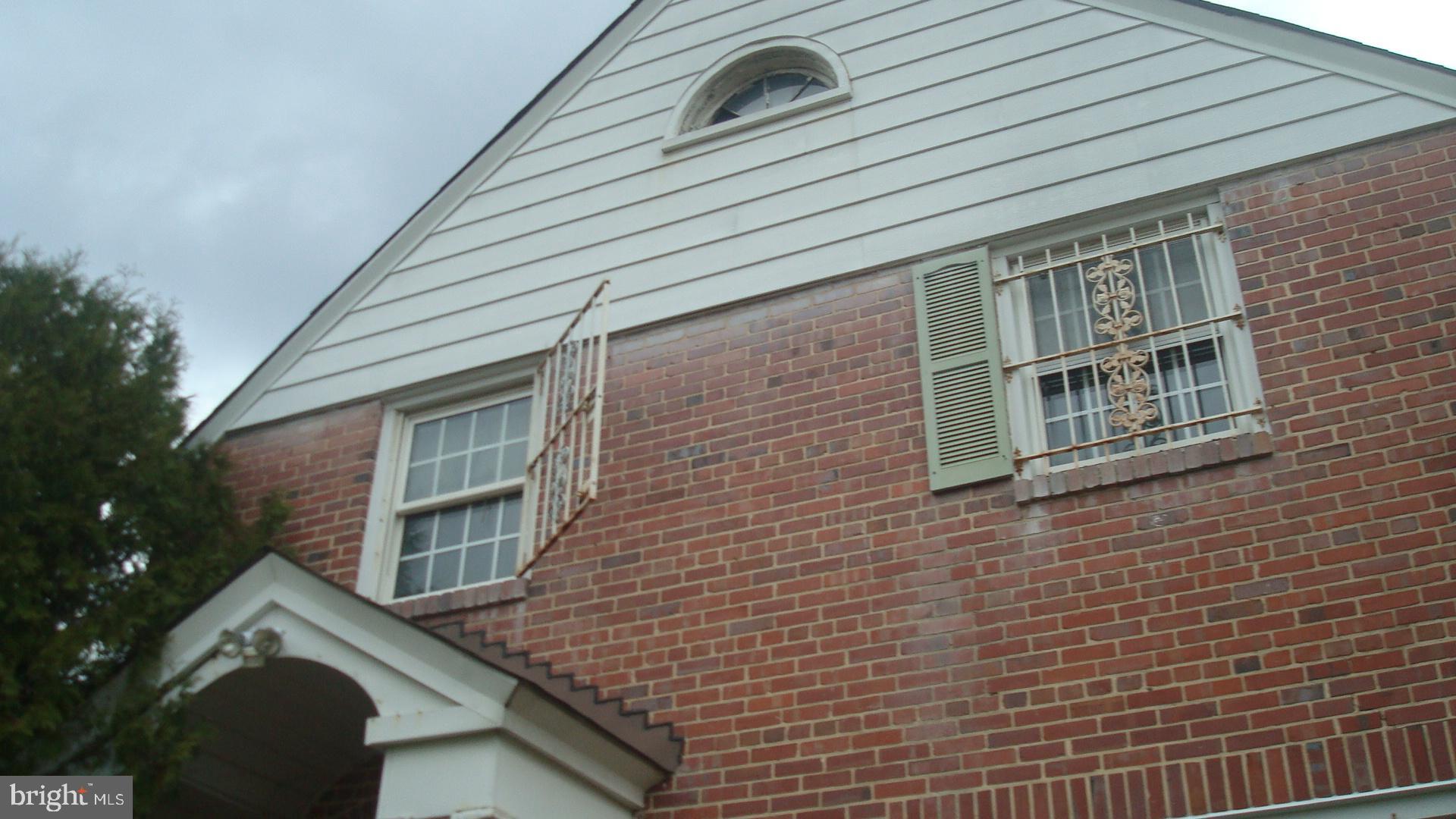 WEST ARLINGTON - Residential