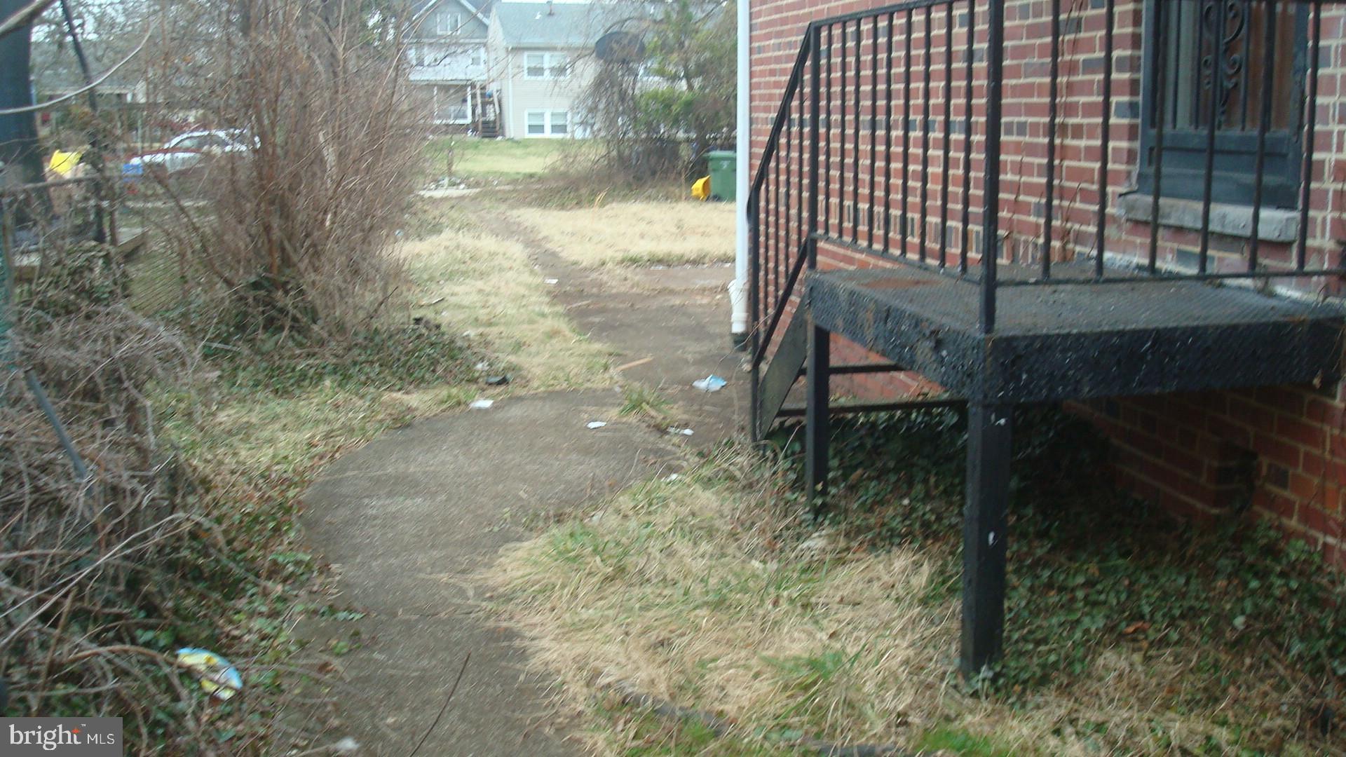 WEST ARLINGTON - Residential