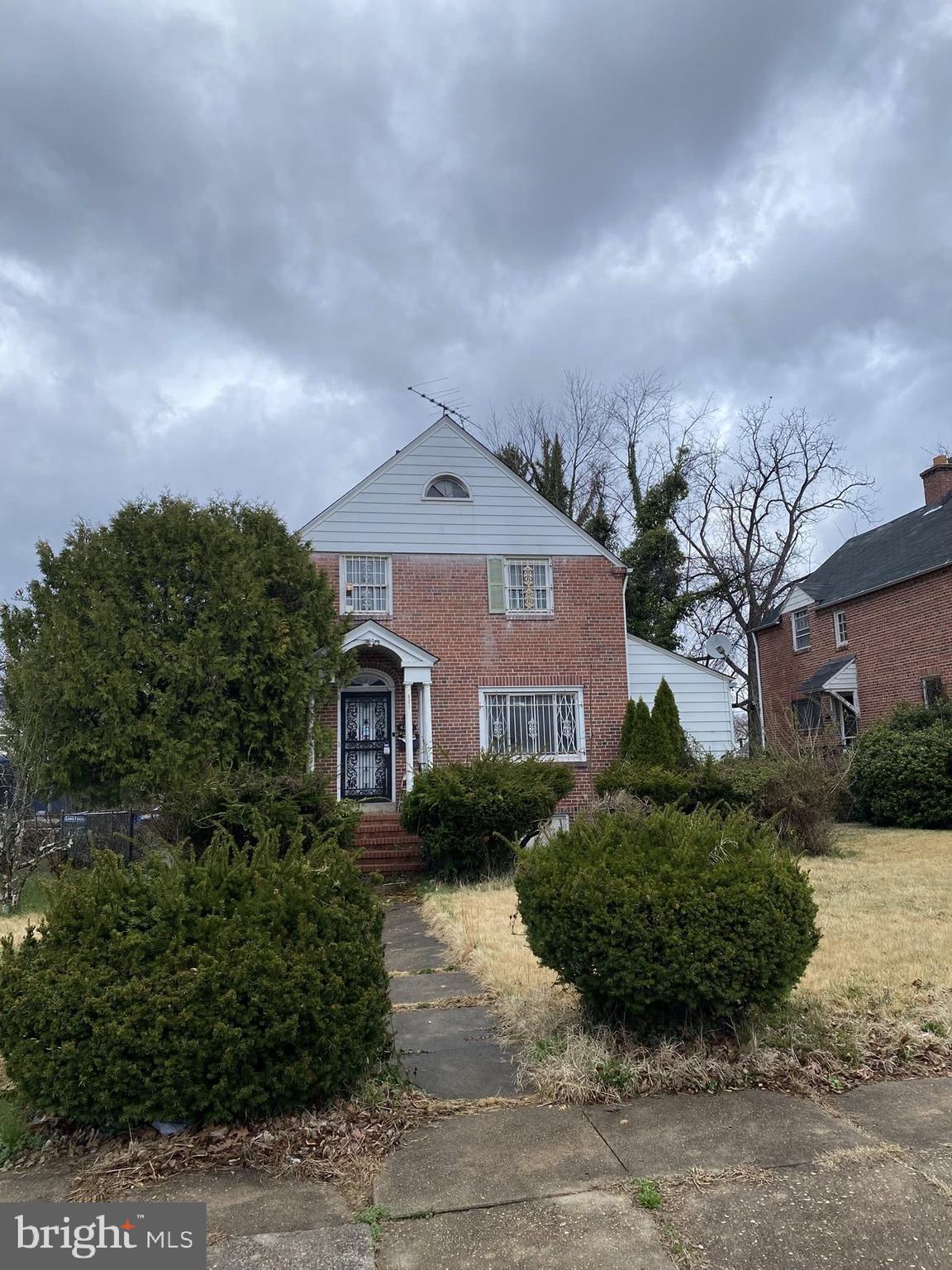 WEST ARLINGTON - Residential