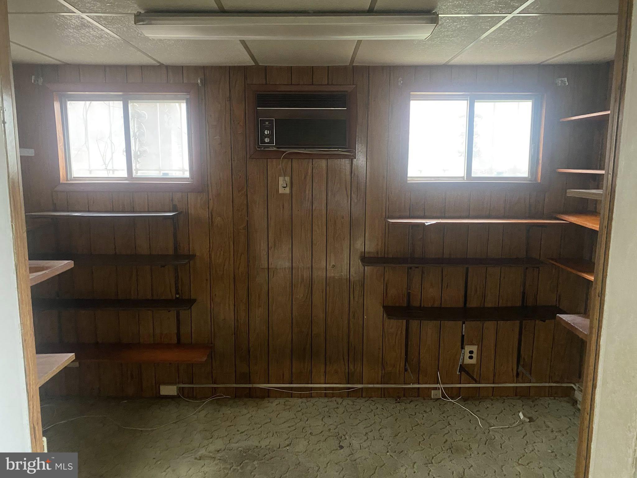 WEST ARLINGTON - Residential