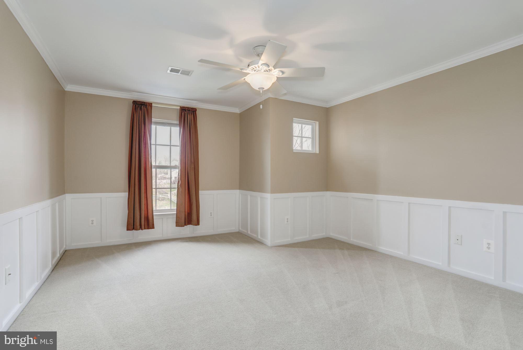 NEW TOWN MEADOWS - Residential