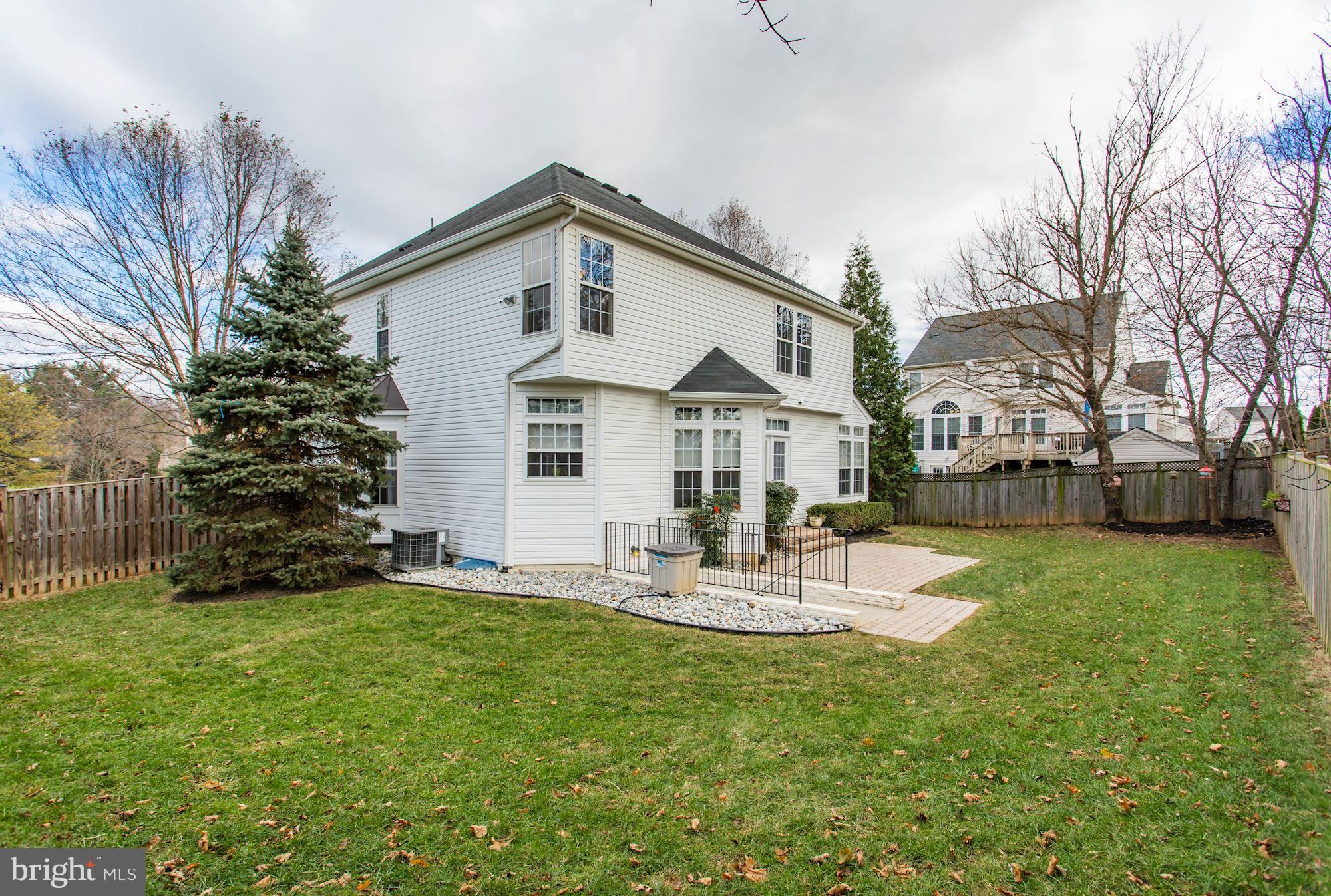 NEW TOWN MEADOWS - Residential