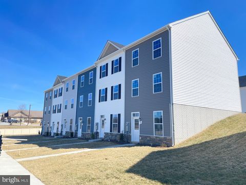 11-31 SNOWDROP COURT KEARNEYSVILLE WV 25430
