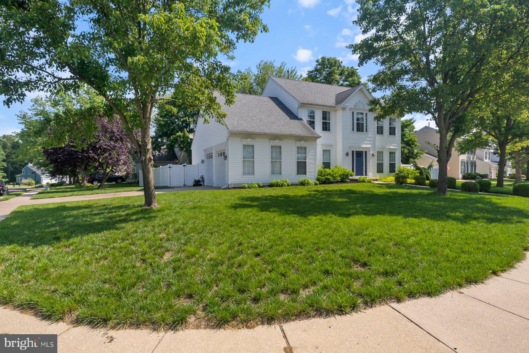 4 WAVERLY DRIVE
