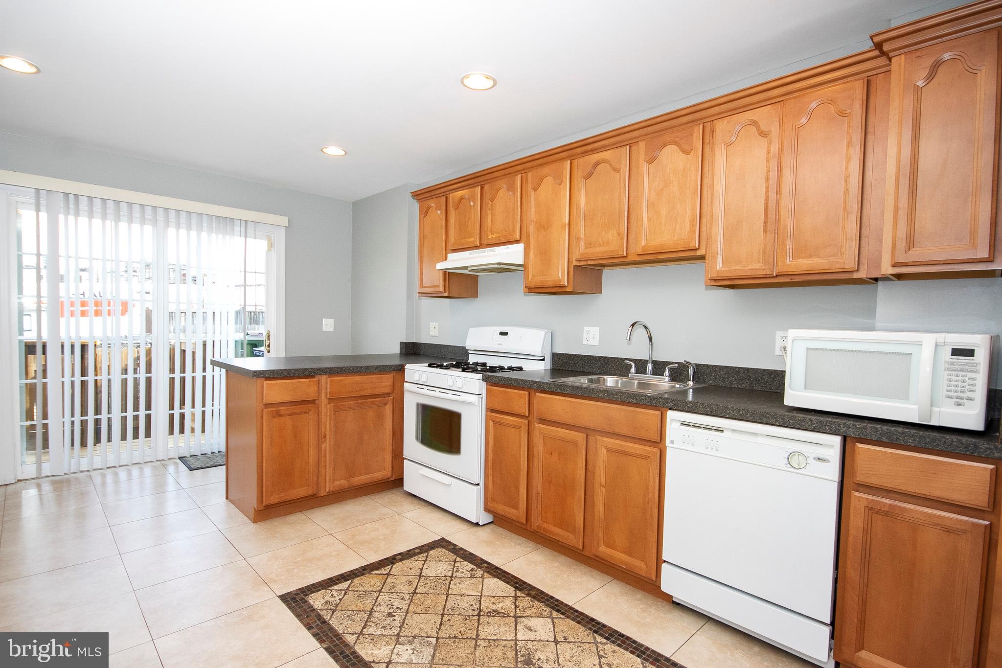 FEDERAL HILL HISTORIC DISTRICT - Residential Lease