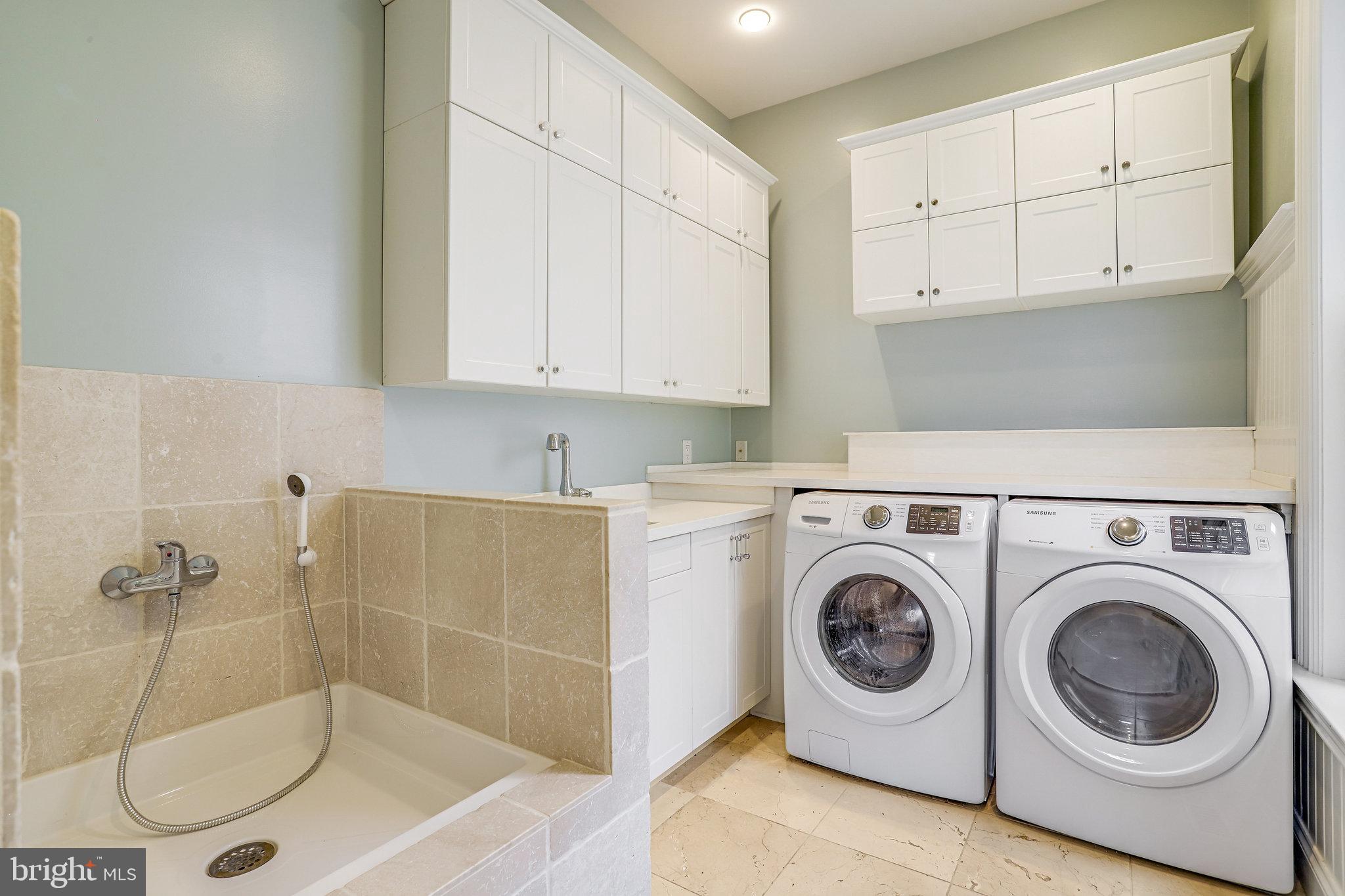 FAIR HILL - Residential