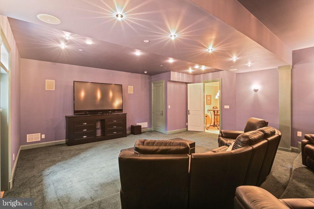 FAIR HILL - Residential