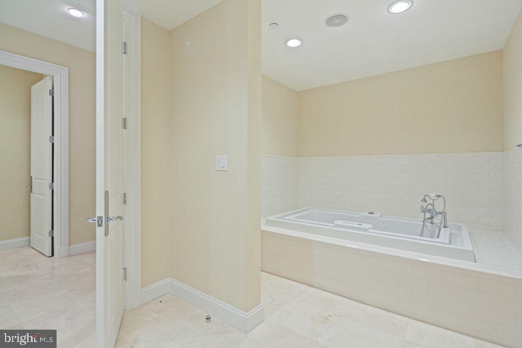 FAIR HILL - Residential