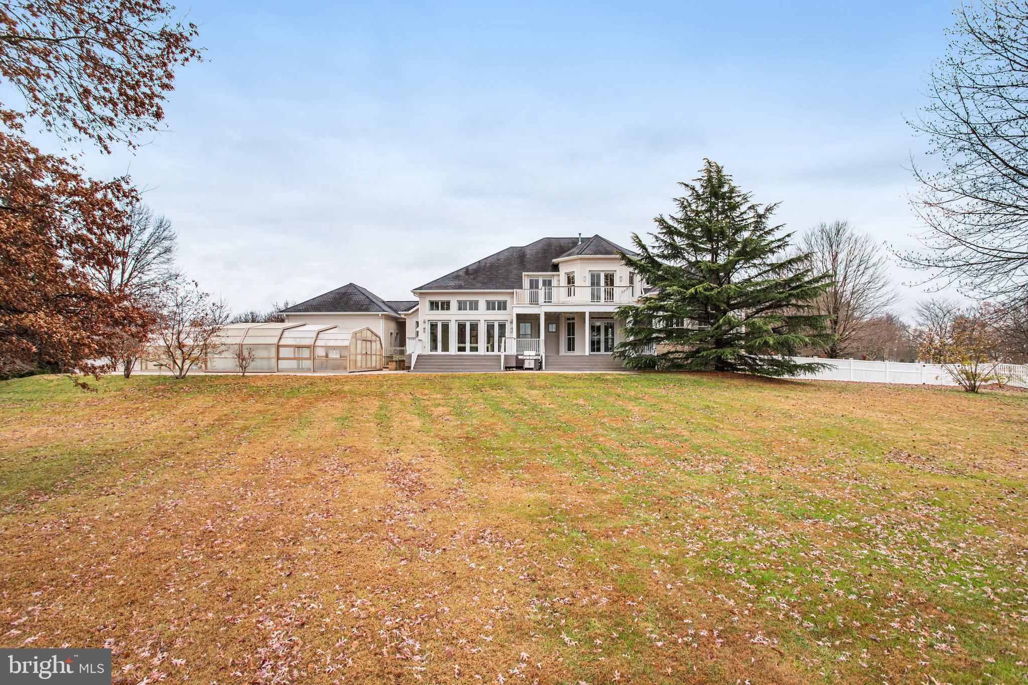 FAIR HILL - Residential