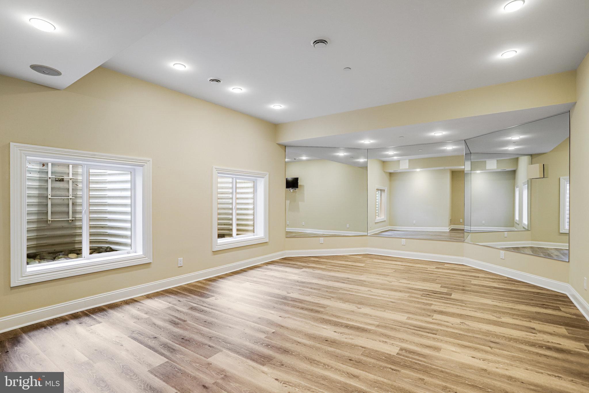 FAIR HILL - Residential