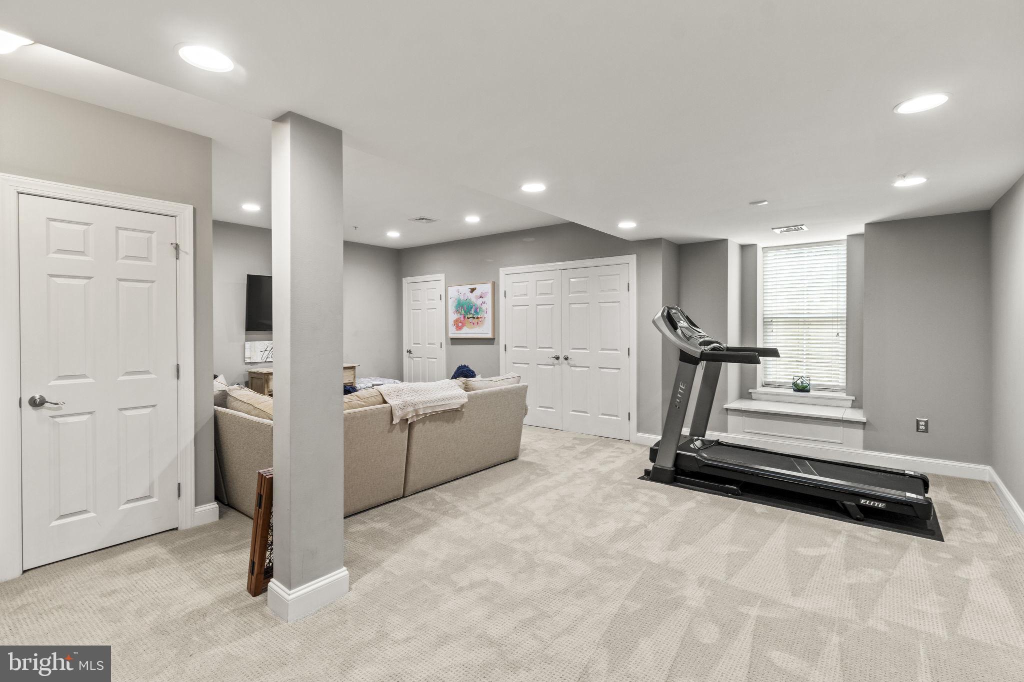 COLD POINT VILLAGE - Residential