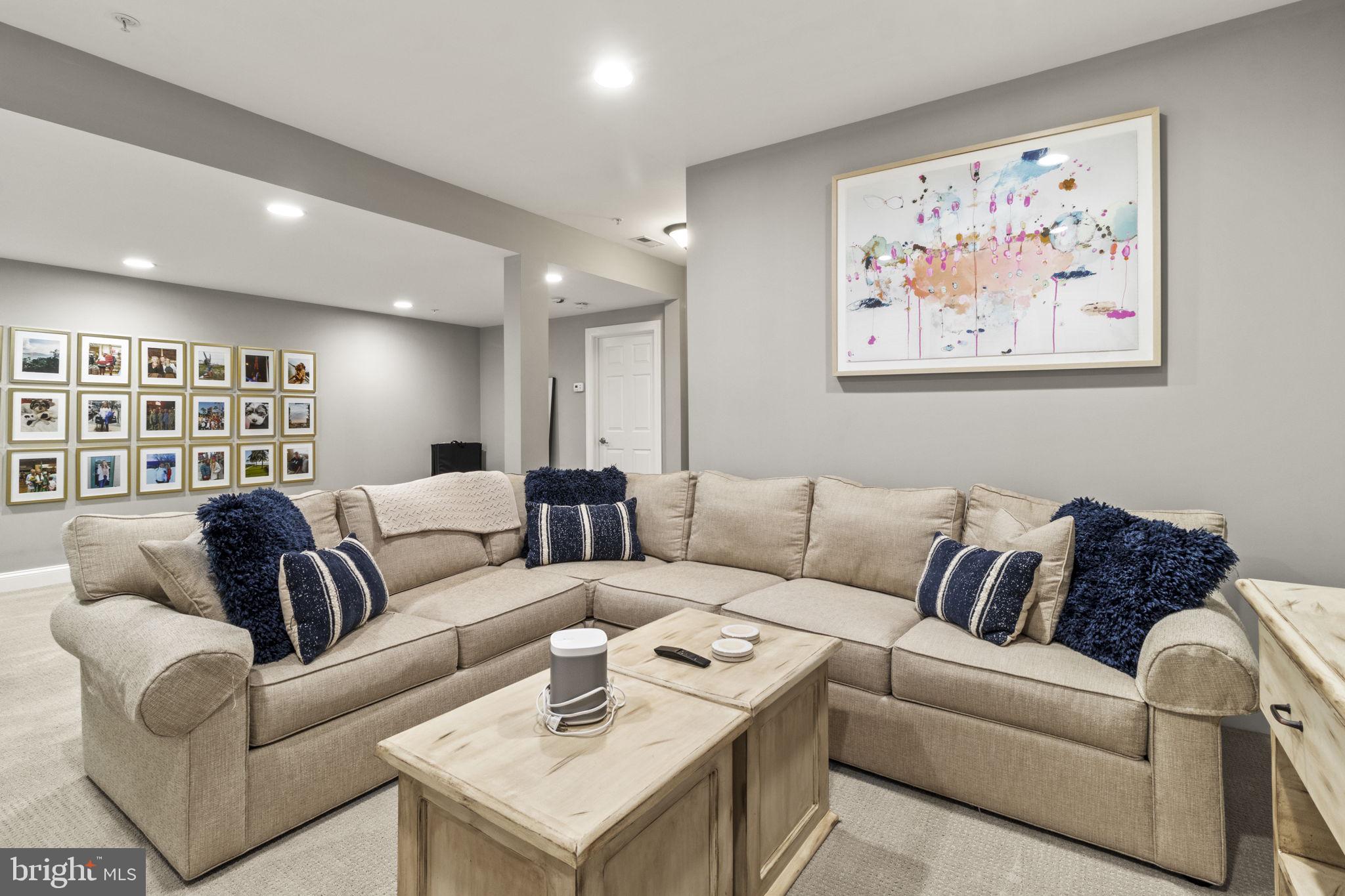 COLD POINT VILLAGE - Residential