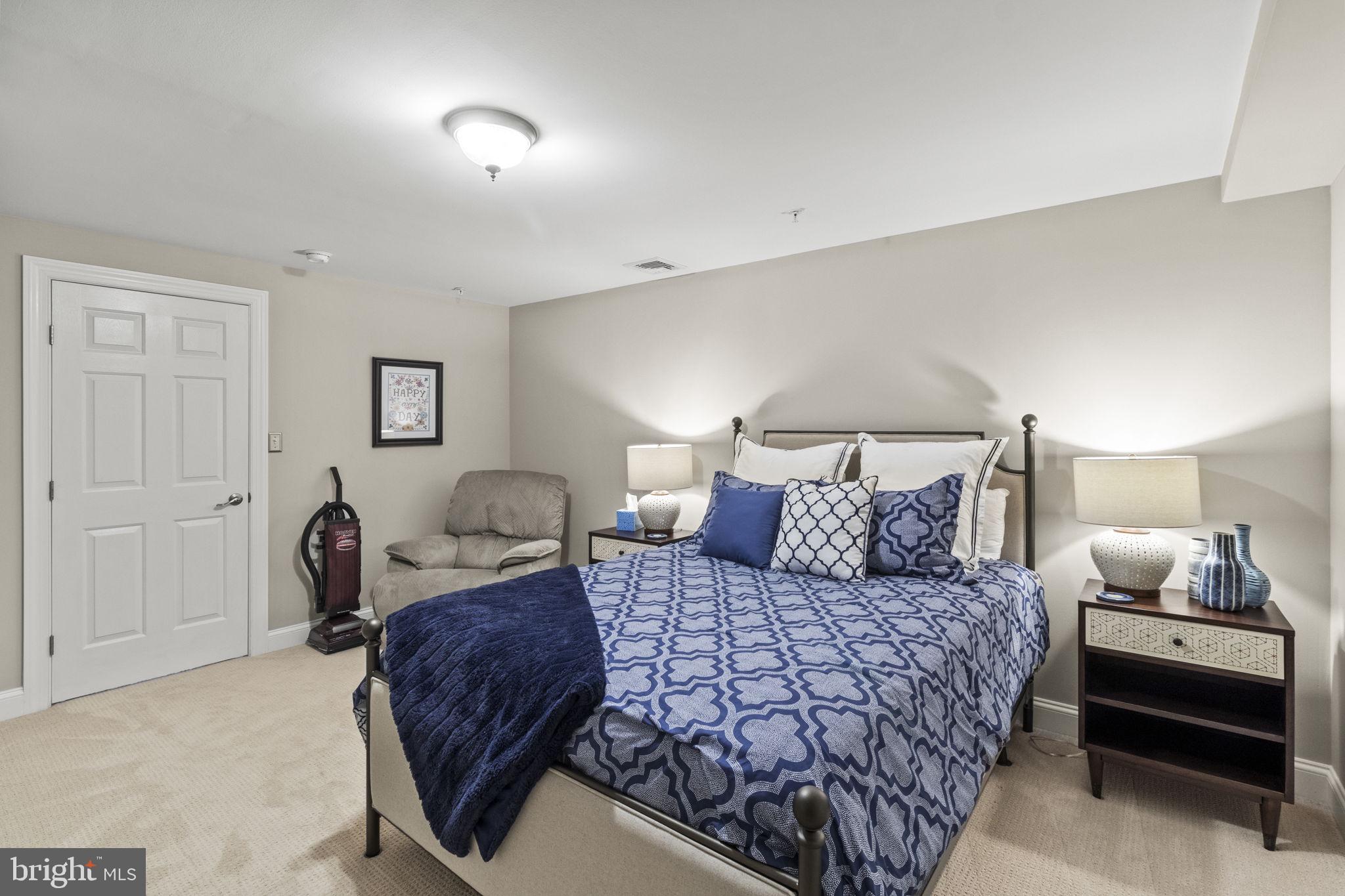 COLD POINT VILLAGE - Residential