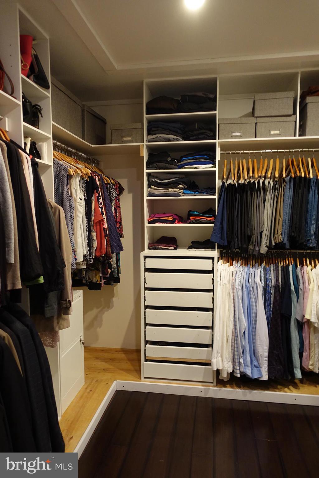 ENCORE OF MCLEAN - Residential Lease