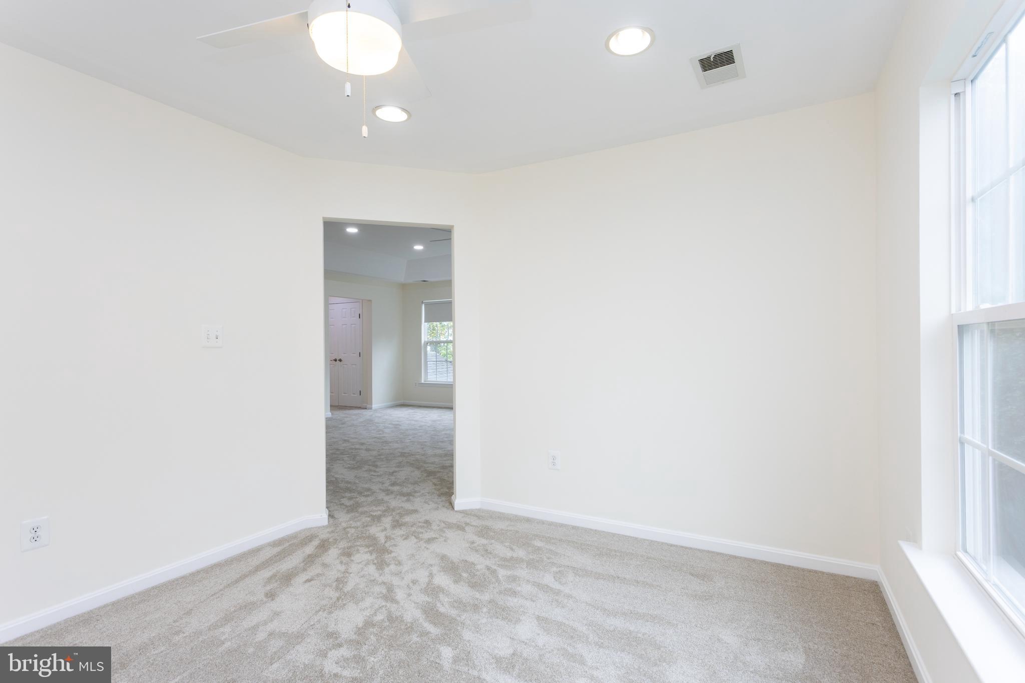 THE PARKE AT MOUNT WASHINGTON - Residential