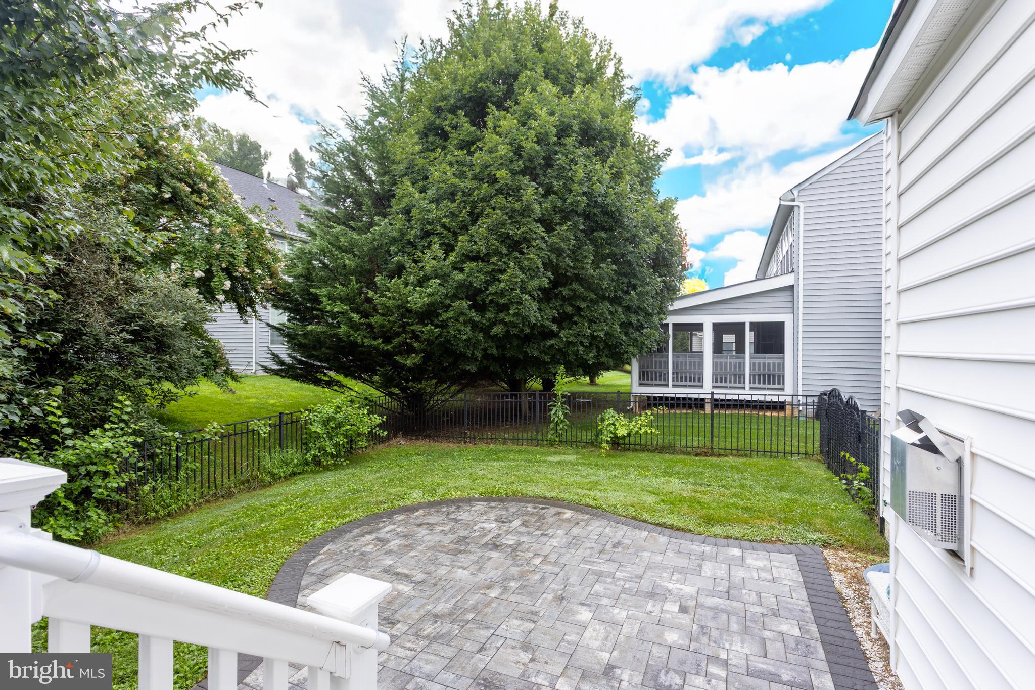 THE PARKE AT MOUNT WASHINGTON - Residential