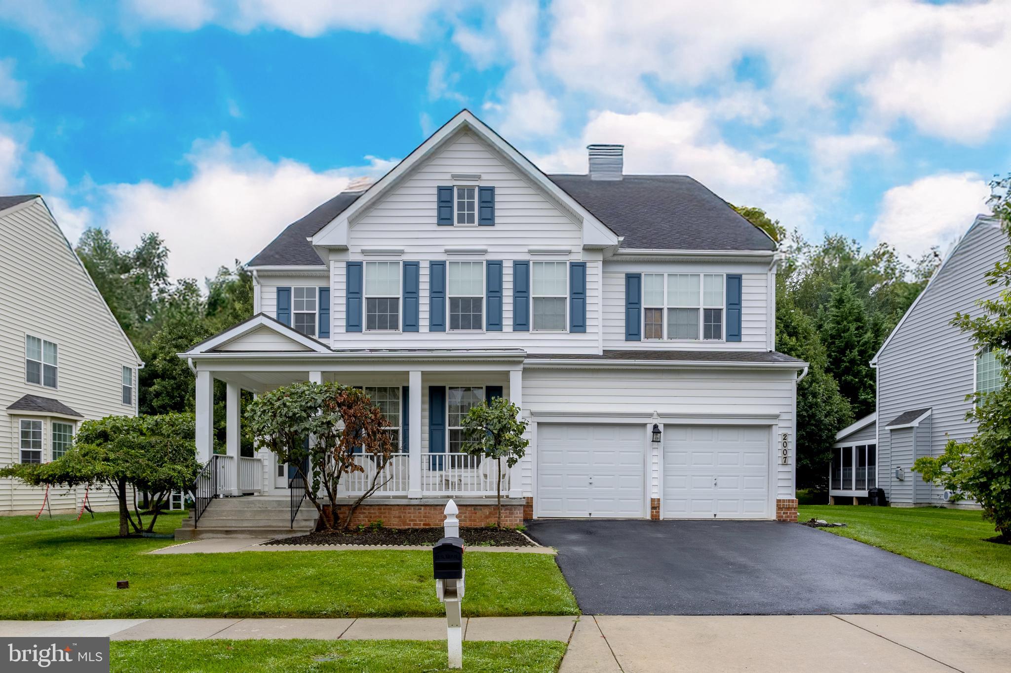 BEAUTIFUL, BRIGHT & SPACIOUS 4BR/3.5BA HANDICAP ACCESSIBLE HOME IN THE DESIRABLE COMMUNITY OF THE PARKE AT MOUNT WASHINGTON! THE MAIN LEVEL FEATURES GLEAMING HARDWOOD FLOORS, SPACIOUS LIVING ROOM; SEPARATE DINING ROOM; EAT-IN KITCHEN WITH GRANITE COUNTERS & ISLAND; FAMILY ROOM WITH FIREPLACE & DEN. A FABULOUS FEATURE IN THIS HOME IS THE ELEVATOR PROVIDING ACCESS FROM THE DEN TO THE UPPER LEVEL. ONCE UPSTAIRS THERE IS A HUGE PRIMARY BEDROOM WITH SEPARATE SITTING ROOM, MULTIPLE WALK-IN CLOSETS & PRIMARY BATH WITH A CONVENIENT ROLL-IN SHOWER; 3 ADDITIONAL BEDROOMS, 2 BATHS & LAUNDRY. FULL UNFINISHED LOWER LEVEL. YOU CAN RELAX OUTSIDE ON THE INVITING FRONT PORCH, IN THE REAR SCREENED PORCH WITH CEILING FAN OR ON THE BEAUTIFUL PATIO. 2-CAR GARAGE WITH HANDICAP RAMP FOR EASY INTERIOR ACCESS. SOME GREAT COMMUNITY AMENITIES INCLUDE A COMMUNITY POOL, PLAYGROUND & OPEN SPACE.